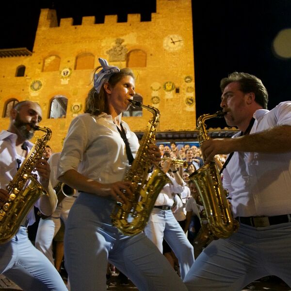 Metrò spettacoli - Marching Band - La Banda Molleggiata